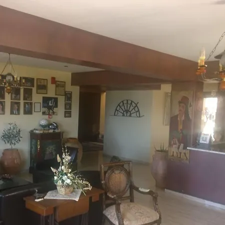 호텔 Aristotelis 2*