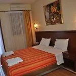 Aristotelis Hotel 2*