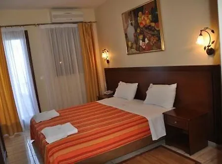 Aristotelis Hotel 2*