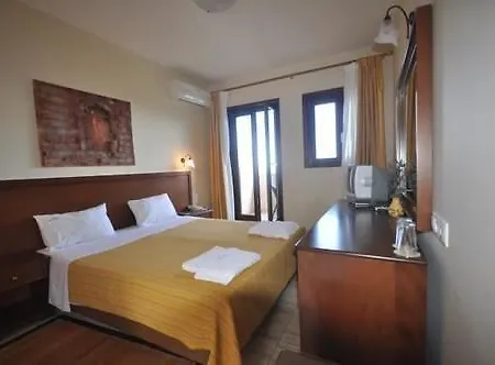 Aristotelis Hotel 2*
