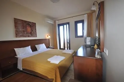 Aristotelis Hotel 2*